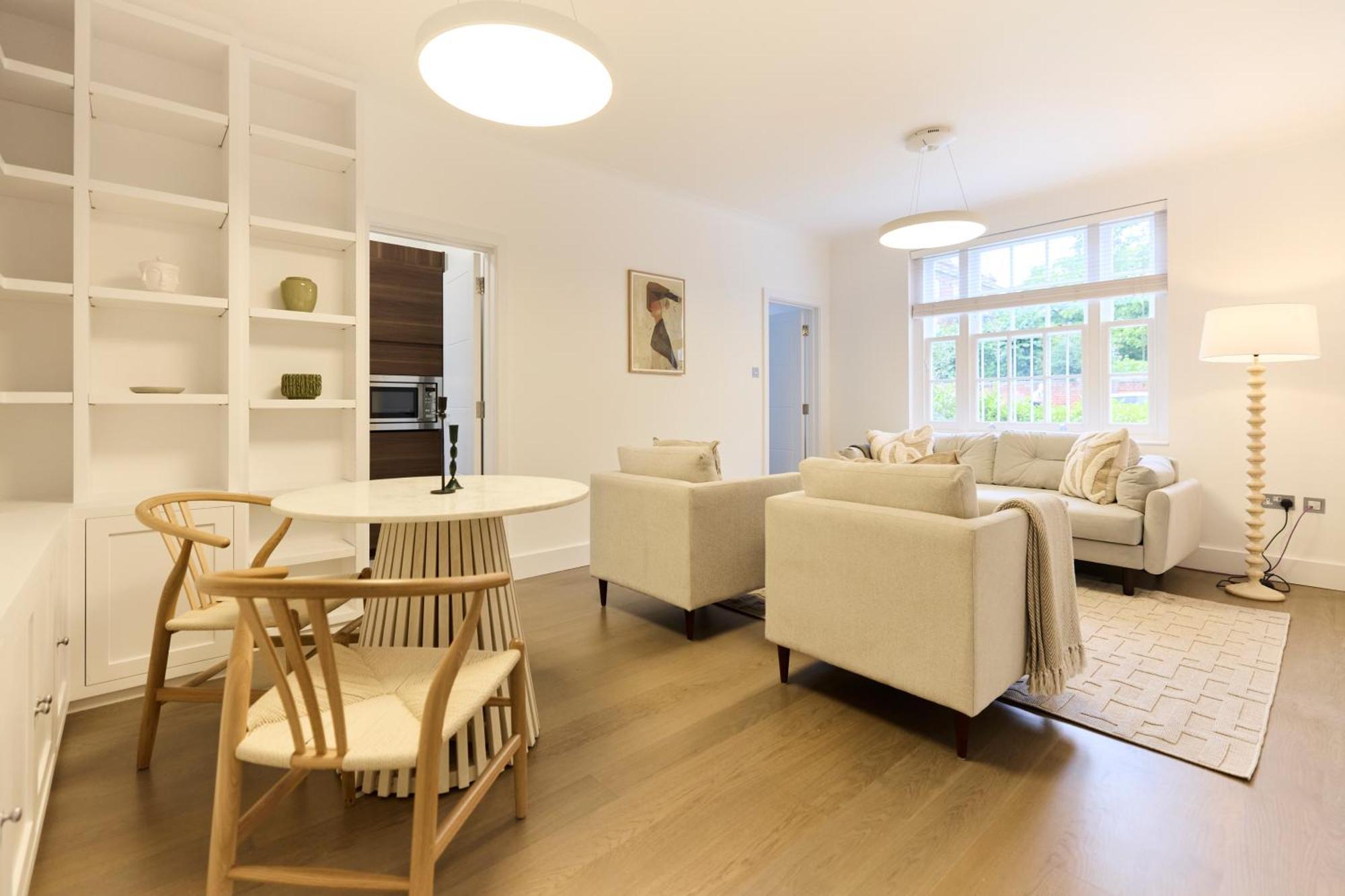 The Chelsea Square Crib - Bright 1bdr Flat *