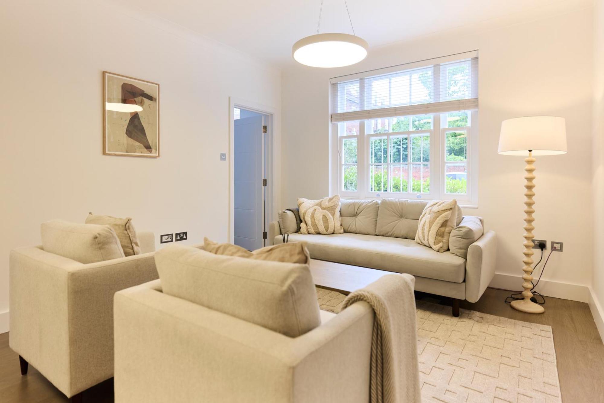 The Chelsea Square Crib - Bright 1bdr Flat *